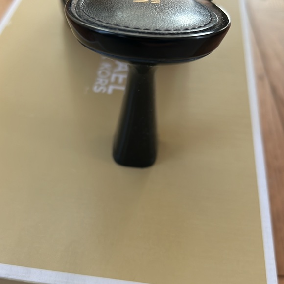 Michael kors Women's Chelsea Pointed-Toe Slip-On Slingback Pumps - Picture 7 of 8